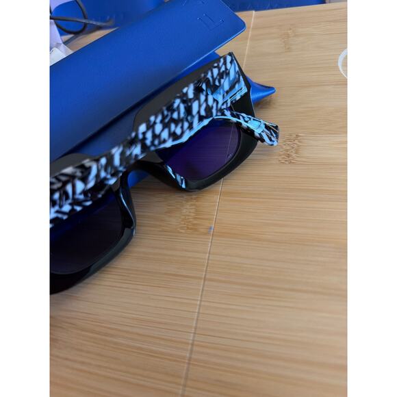 New Face A face glitch 1 100 black  sunglasses hand made Italy main image 6